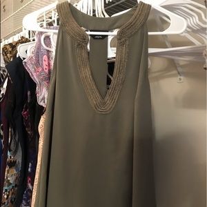 🌻NEW LISTING🌞🌻 Beautiful Cache top